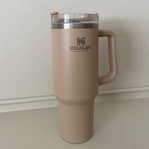 STANLEY QUENCHER TUMBLER